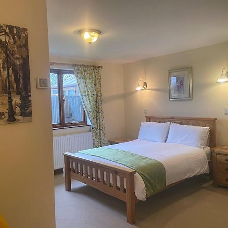 Bed and Breakfast Sunset House Newton Reigny Экстерьер фото